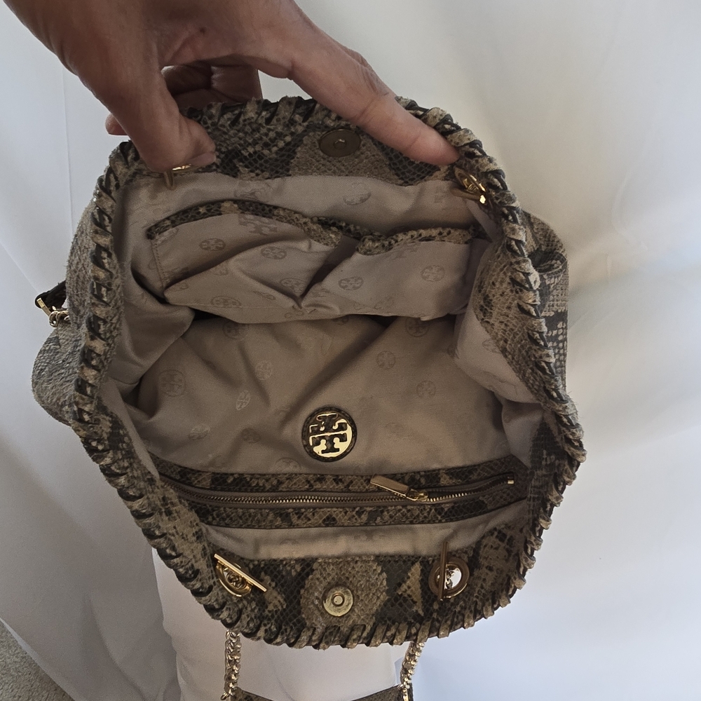 Tory Burch snake print soft tote - Picture 8 of 8